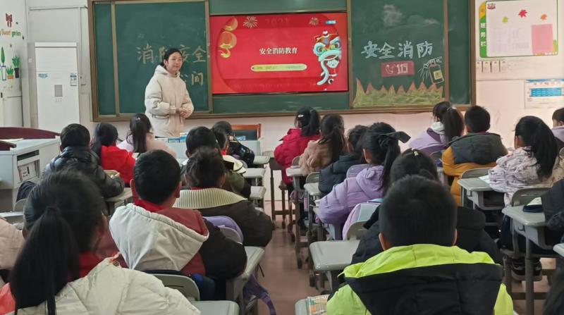 晨会2.jpg 晨会2.jpg